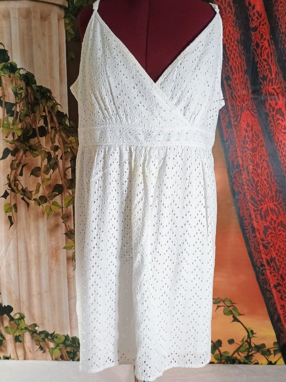 EUC Lane Bryant Sz 28 White Cotton Eyelet Sleeveless Surplice Empire Dress
